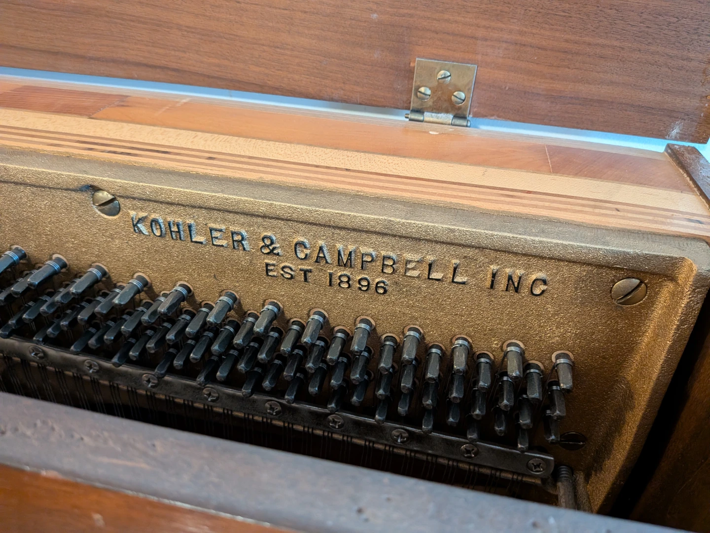 Kohler & Campbell Upright Piano with Bench - photo 5