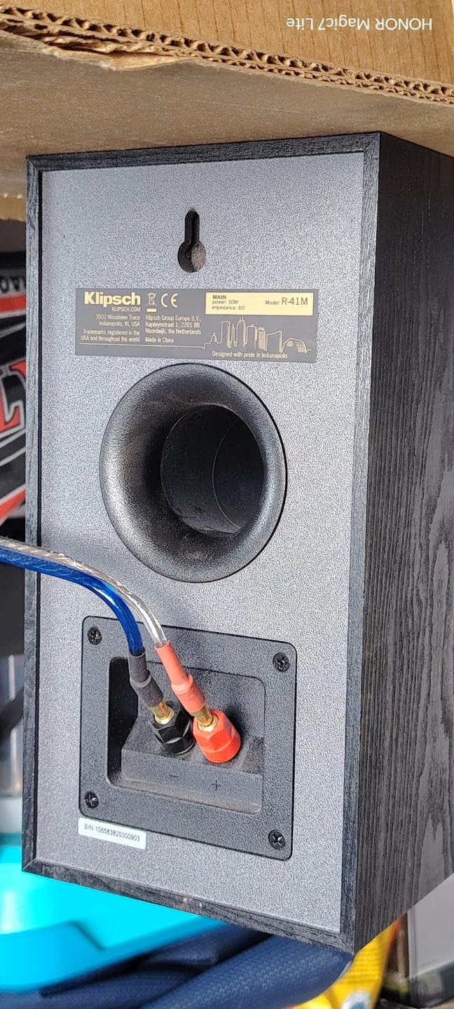 Klipsch R-41M Bookshelf Speakers - photo 2