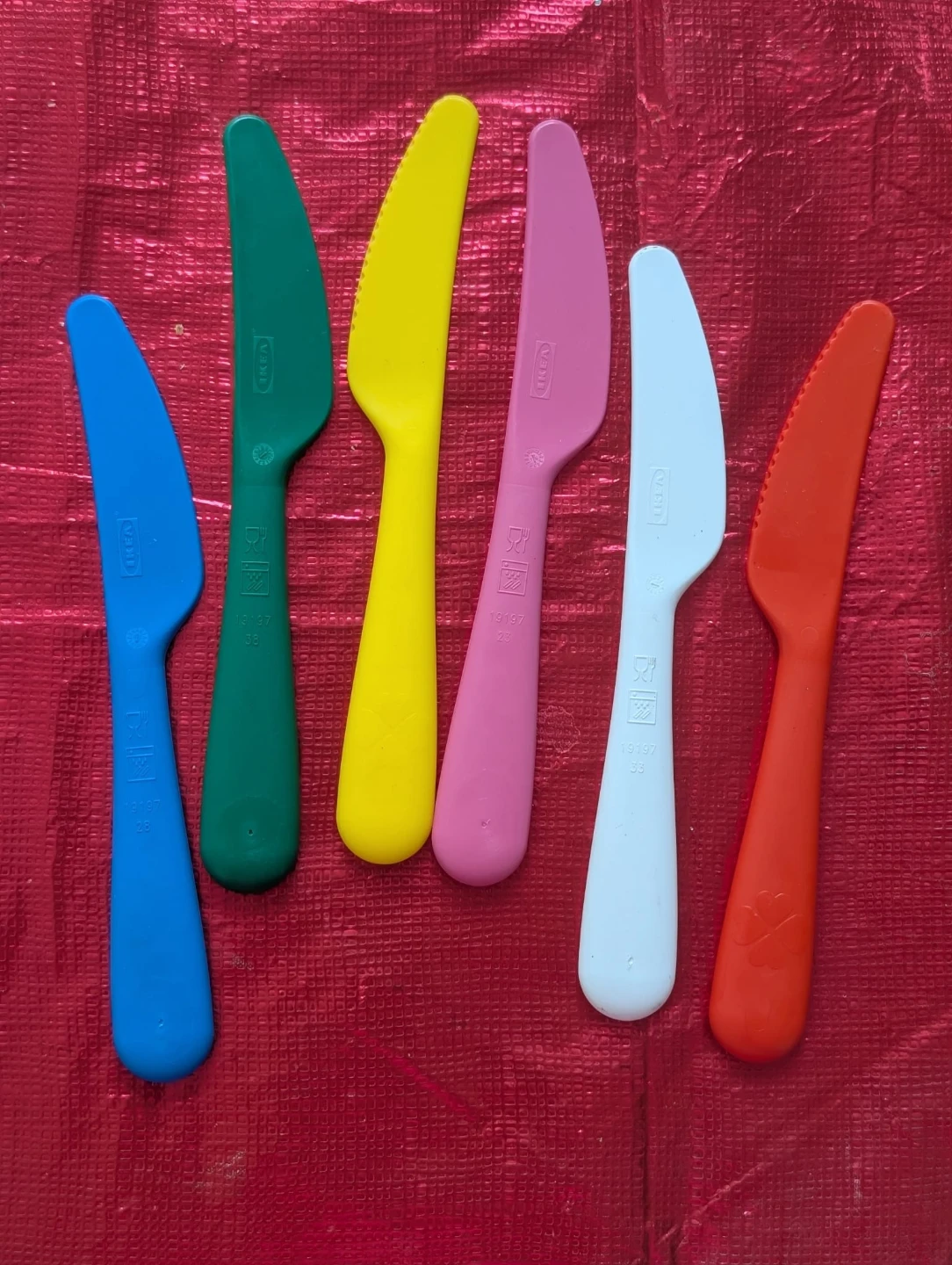 IKEA Plastic Knives Set - Assorted Colours