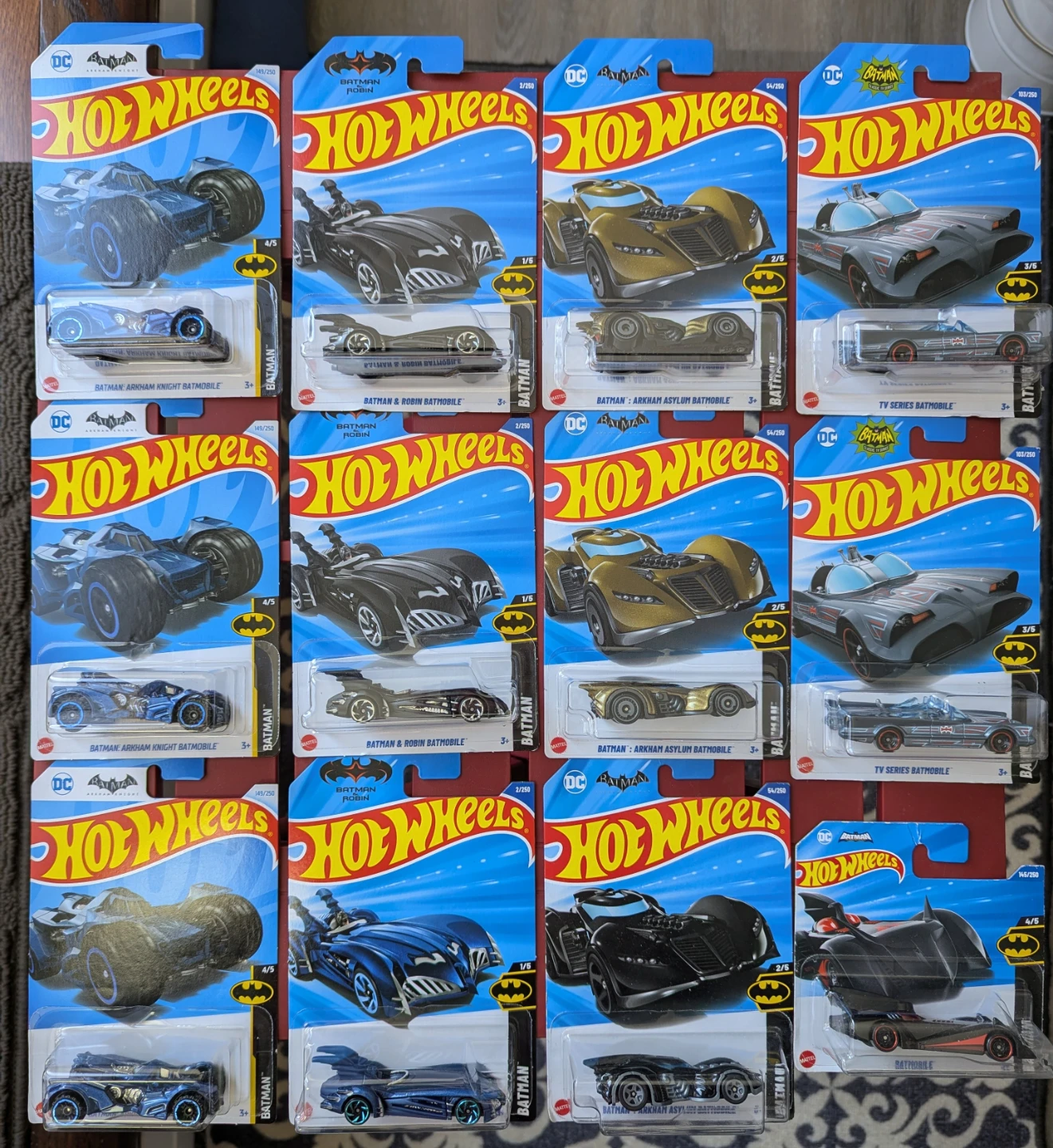 12 Hot Wheels Batman Lot