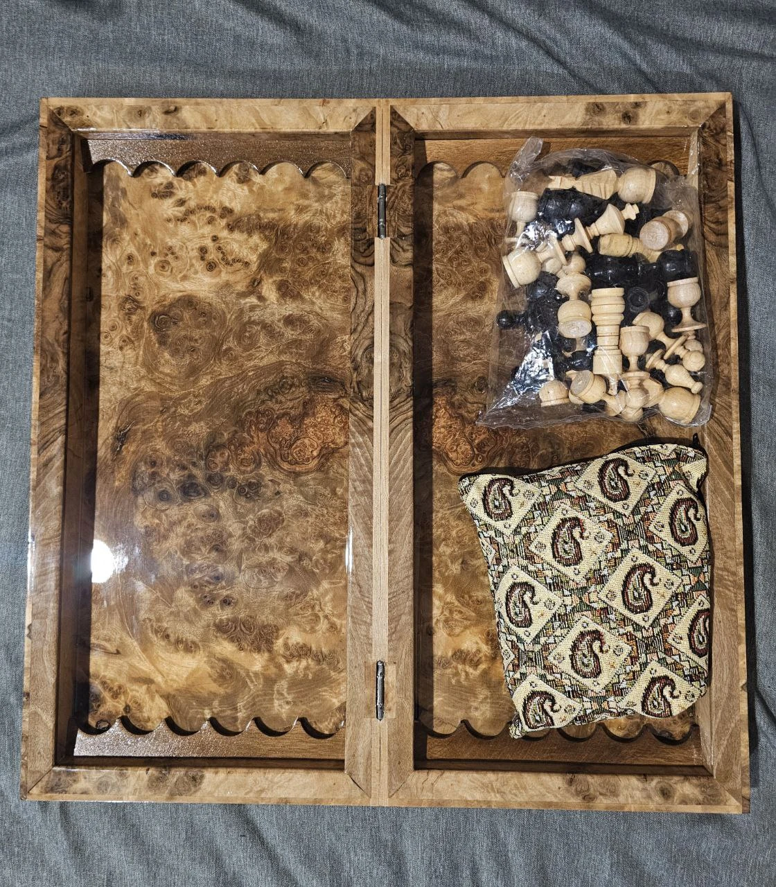 Wooden Chess and Backgammon Set with Carrying Case - photo 4