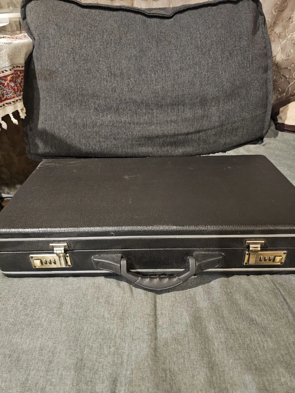 Wooden Chess and Backgammon Set with Carrying Case - photo 5