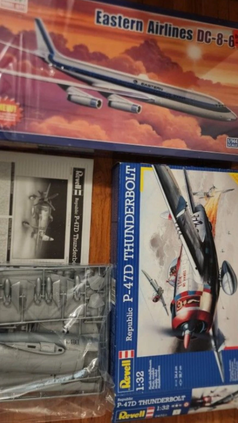 Revell Republic P-47D Thunderbolt & Mincraft lot