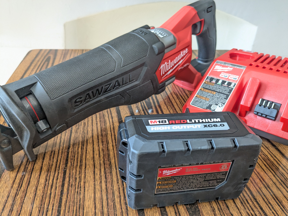 M18 Milwaukee FUEL Gen-2 SAWZALL PRO-Combo Kit