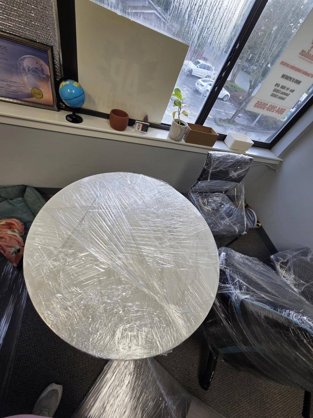 Round White Dining Table with Wooden Legs - photo 2