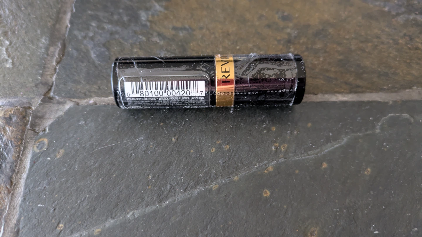 REVLON LIPSTICK (Brand New(
