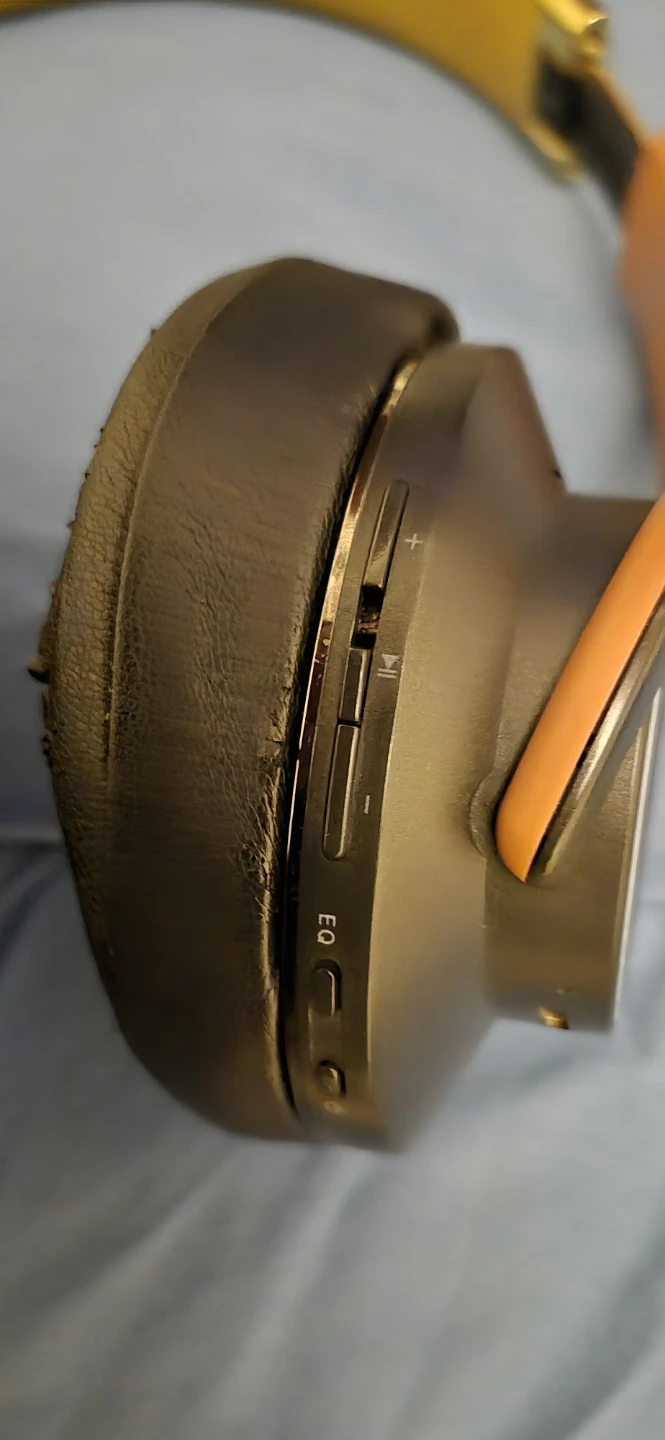Wireless Over-Ear Headphones - photo 3