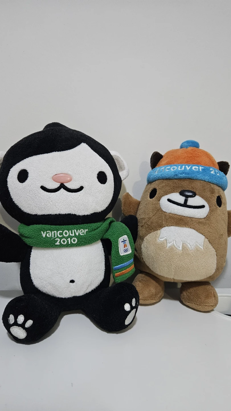 Vancouver 2010 Olympic Mascots Plush Toys Miga & Sumi
