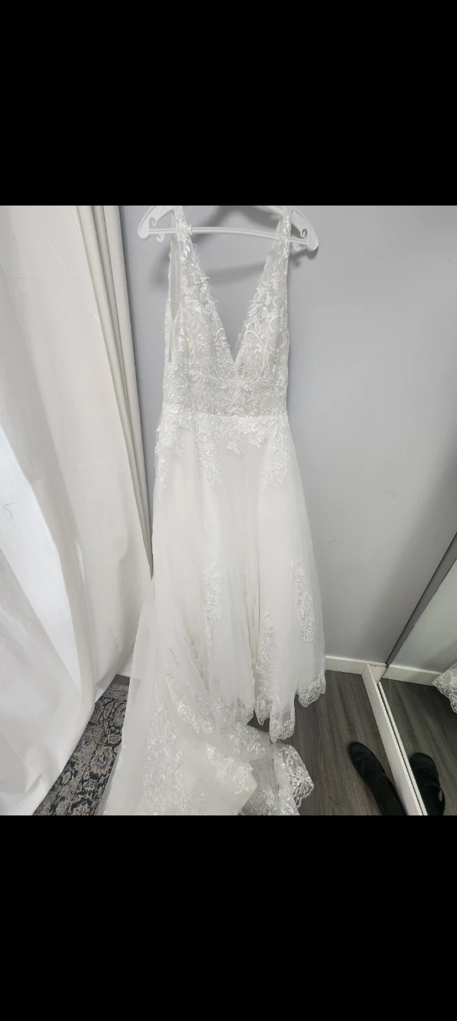 White Lace Wedding Dress with Train