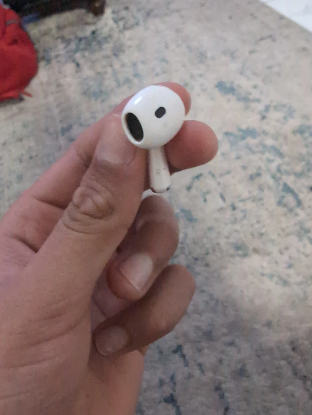 Apple AirPods 4 (Right Earbud) - photo 3