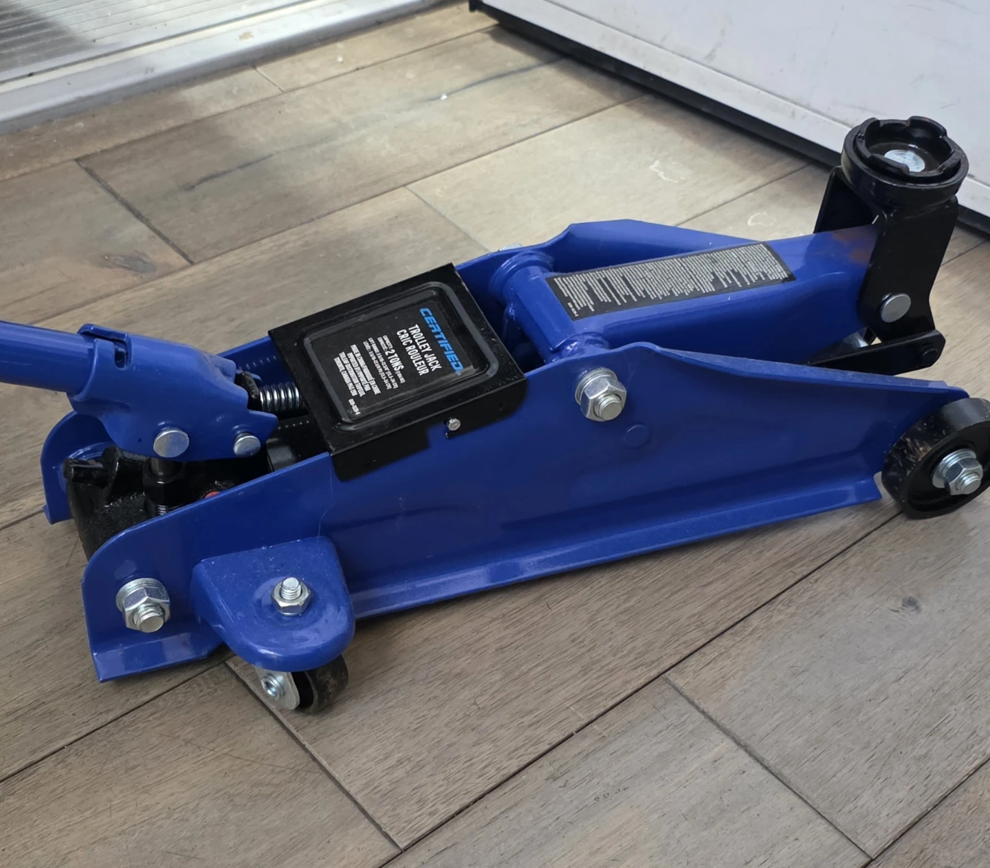 Certified 2 Ton Trolley Jack
