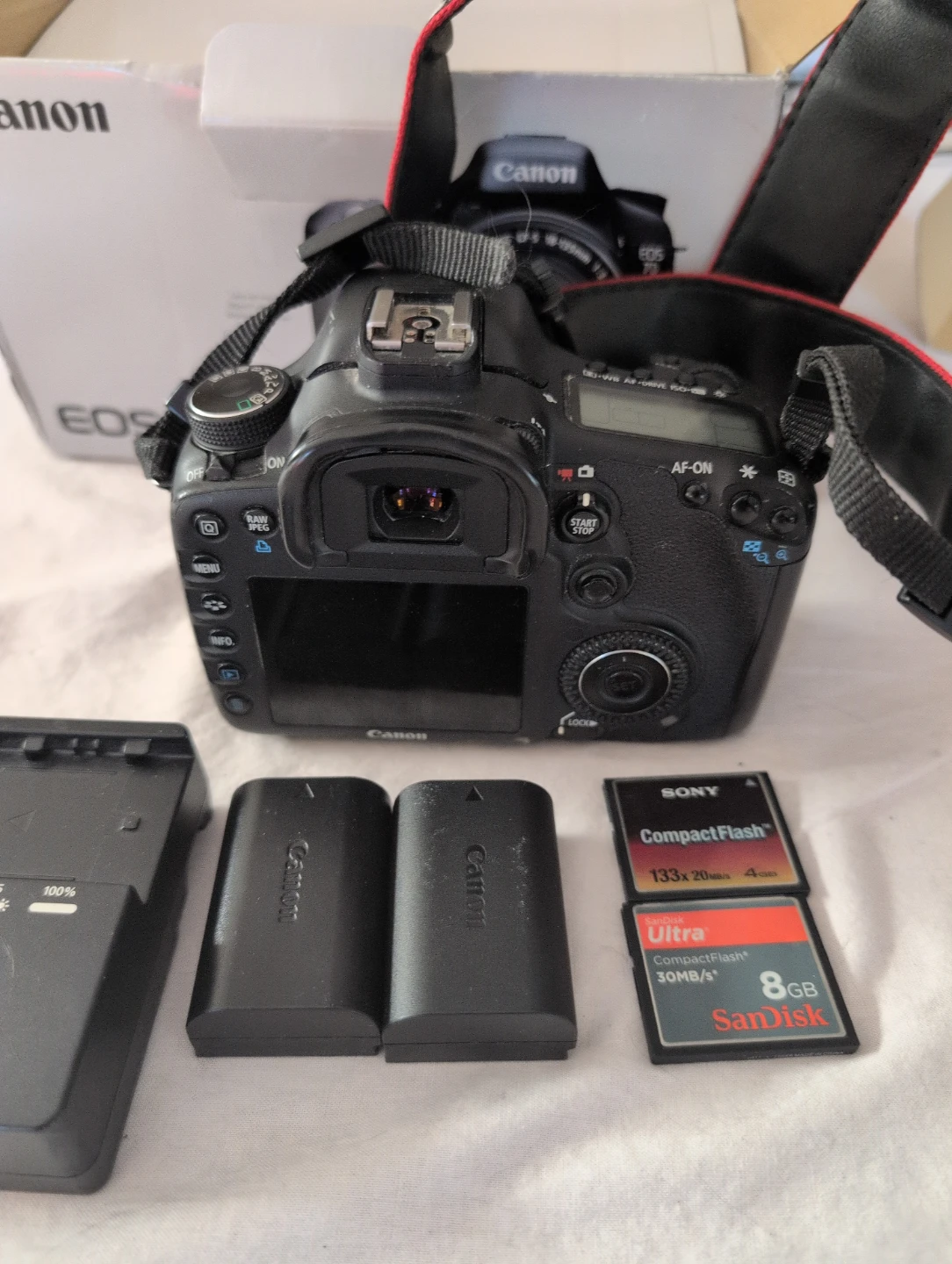 Canon EOS 7D digital camera in exceptional condition