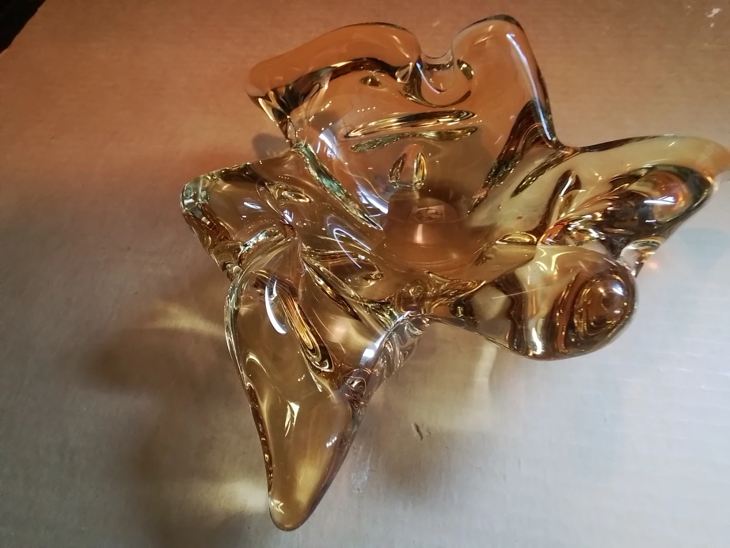 Vintage Chalet Canada Glass "Low Splash" Light Honey Amber - photo 3