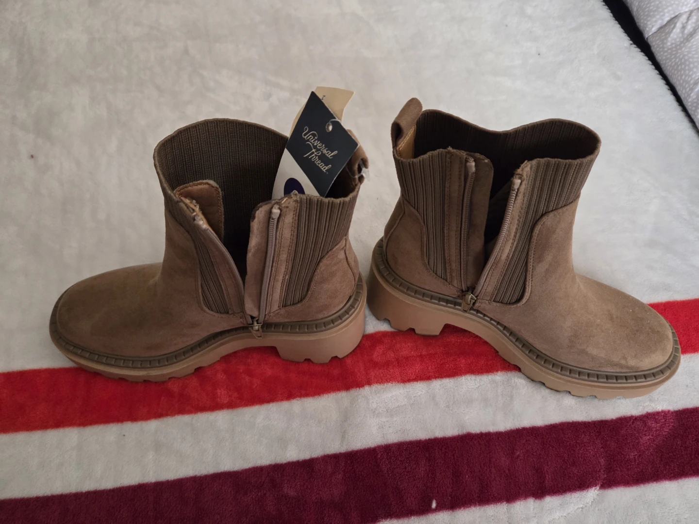 Universal Thread Brown Suede Ankle Boots - Size 6