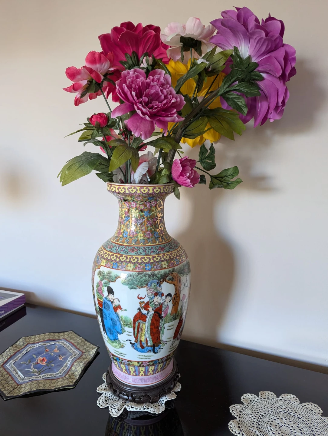 Decorative Chinese Porcelain Vase - photo 2