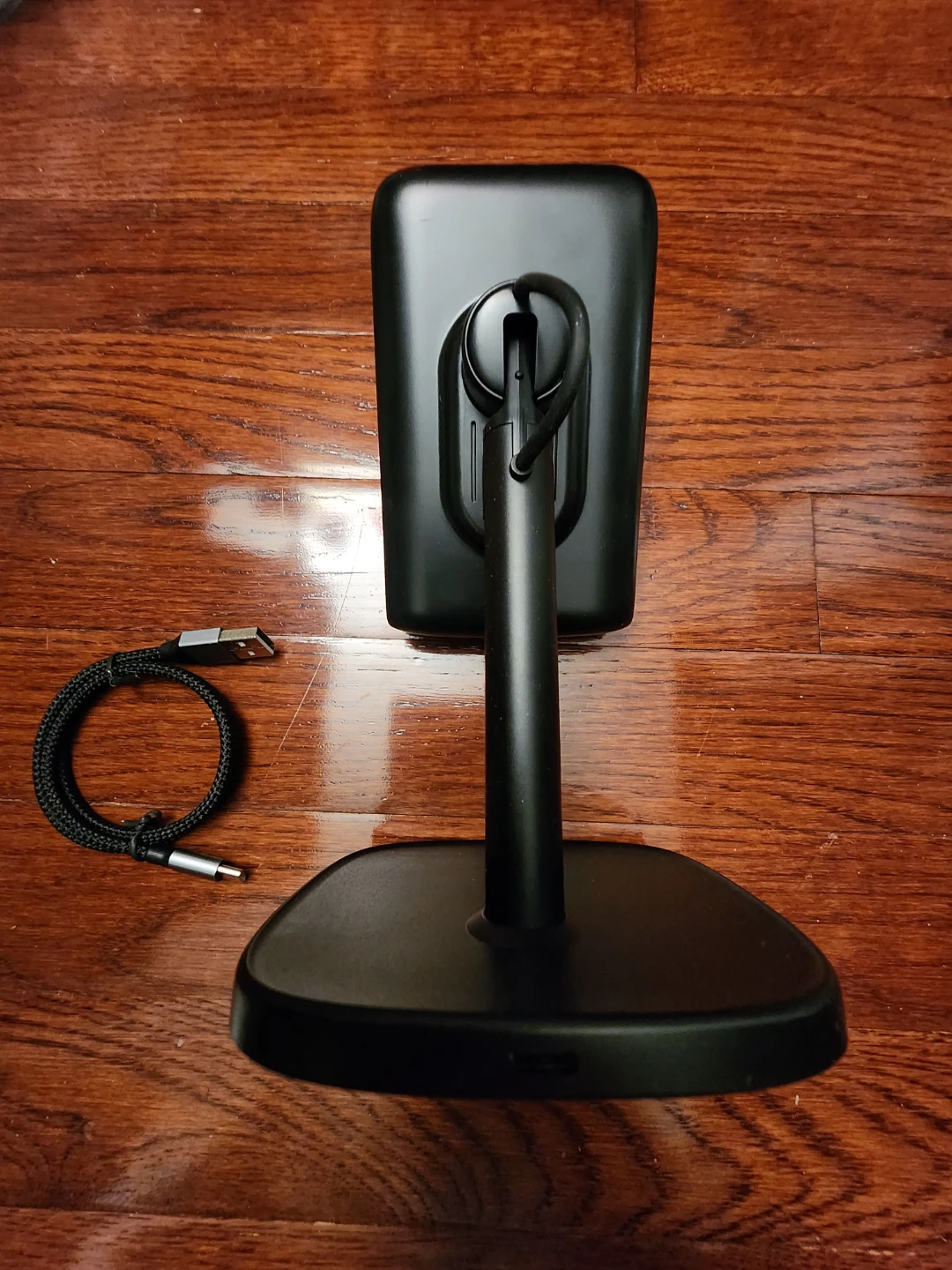 INUI Wireless Charger Stand Model: WI-212 - photo 3