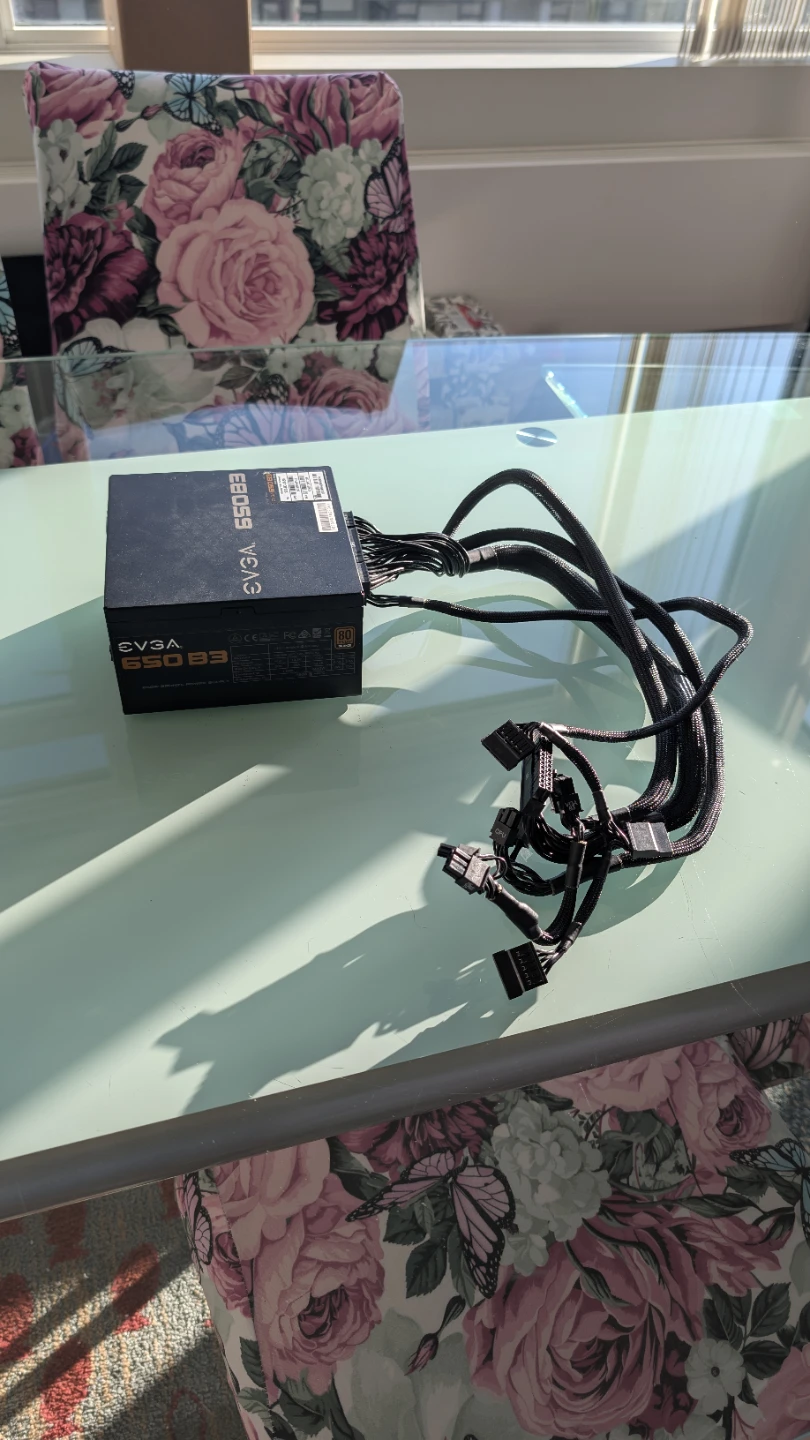 EVGA 650 B3 Power Supply - photo 2