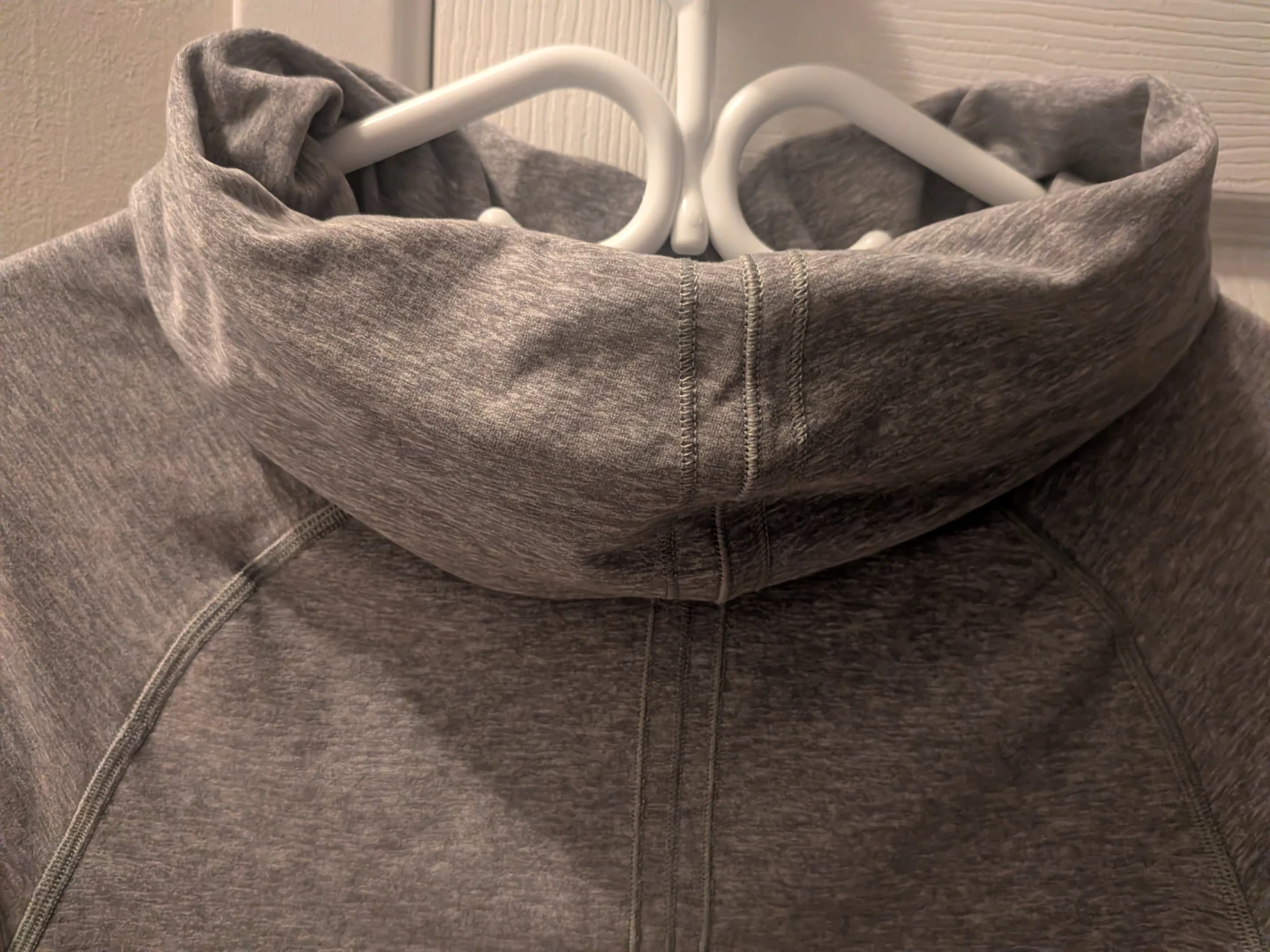 Lululemon Grey Cowl Neck Long Sleeve Medium - photo 4