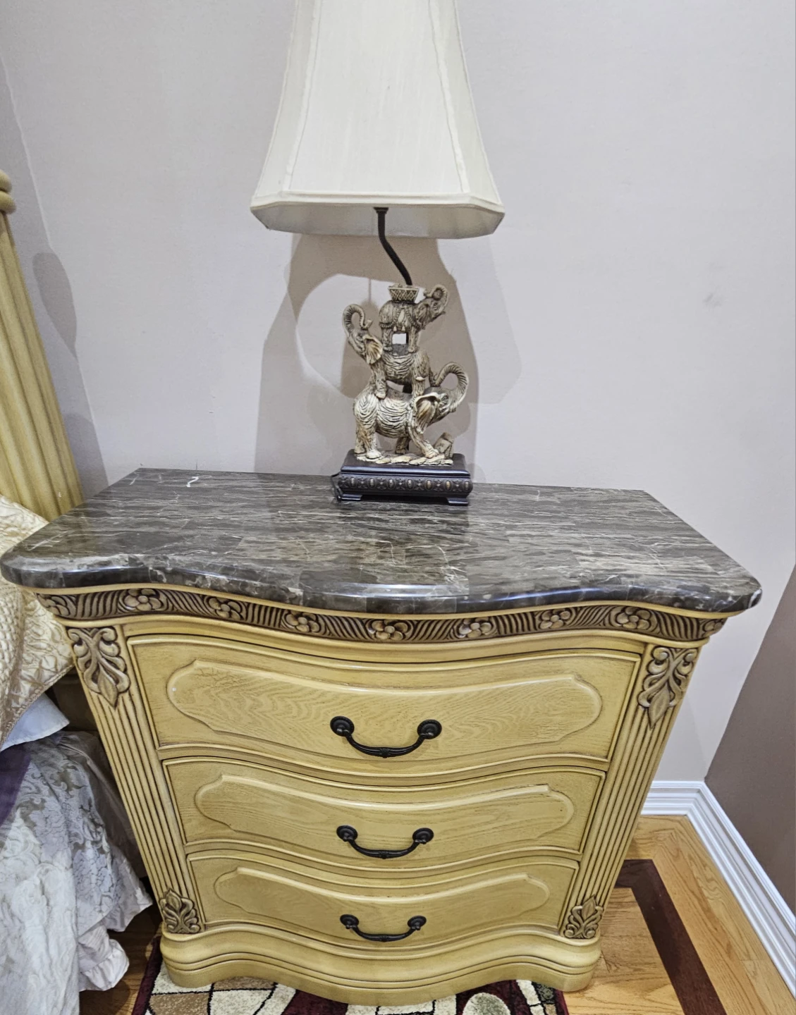 Bed room Furniture - photo 5