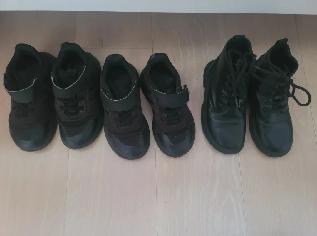 Adidas Black Sneakers - kids size 8,5 snd 9