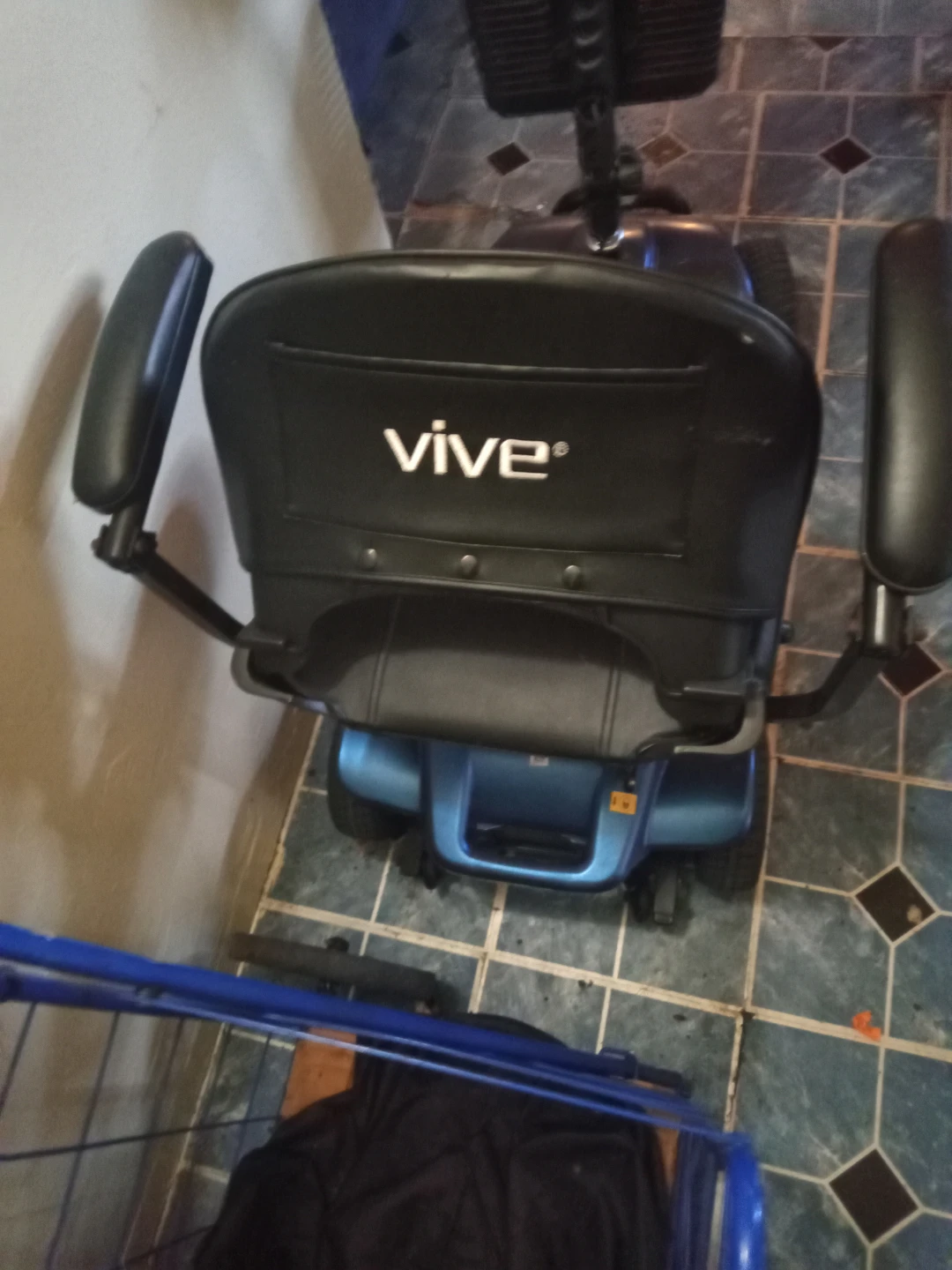 Vive Mobility Scooter - photo 4