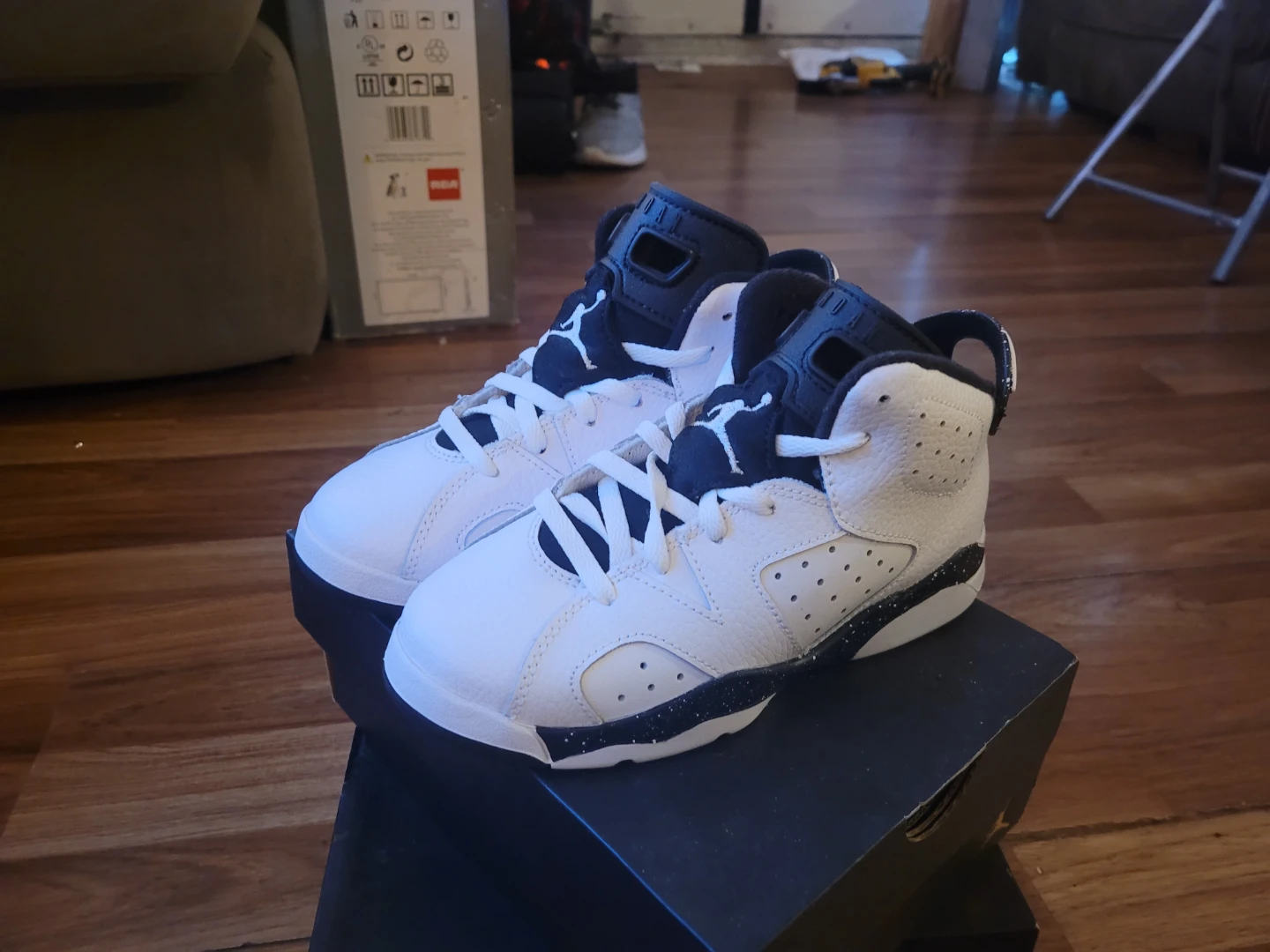 Children's Air Jordan 6 Retro TD White Black Speckled Sneakers - photo 2
