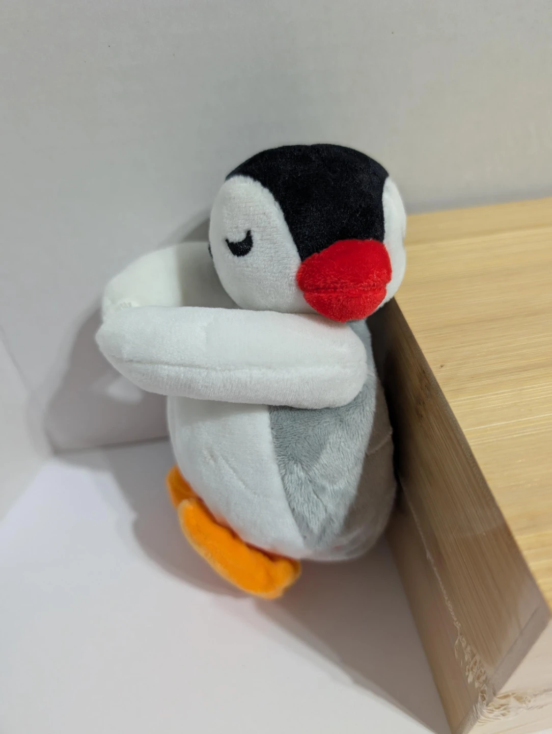 Plush Pinga Stuffed Toy with Clip, zipper pouch plush penguin