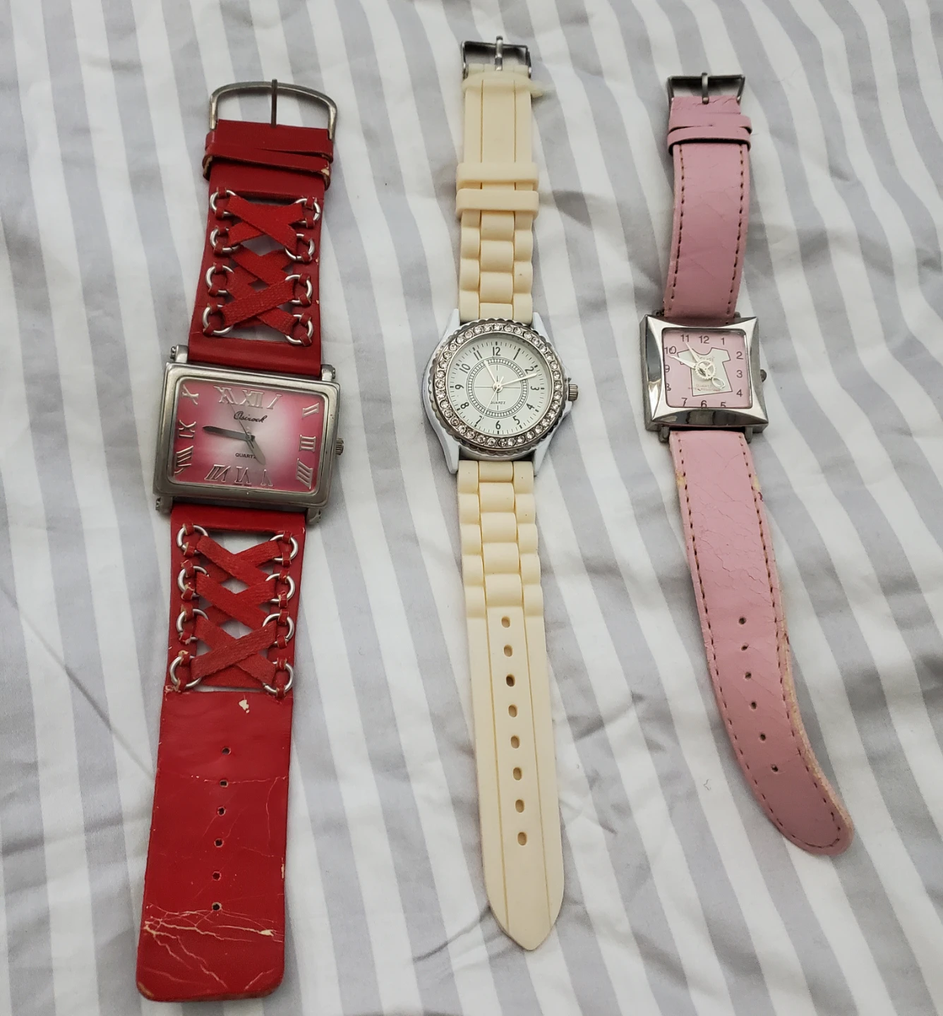 Vintage fashion watch lot for parts/repair (bundle of 3 watches)