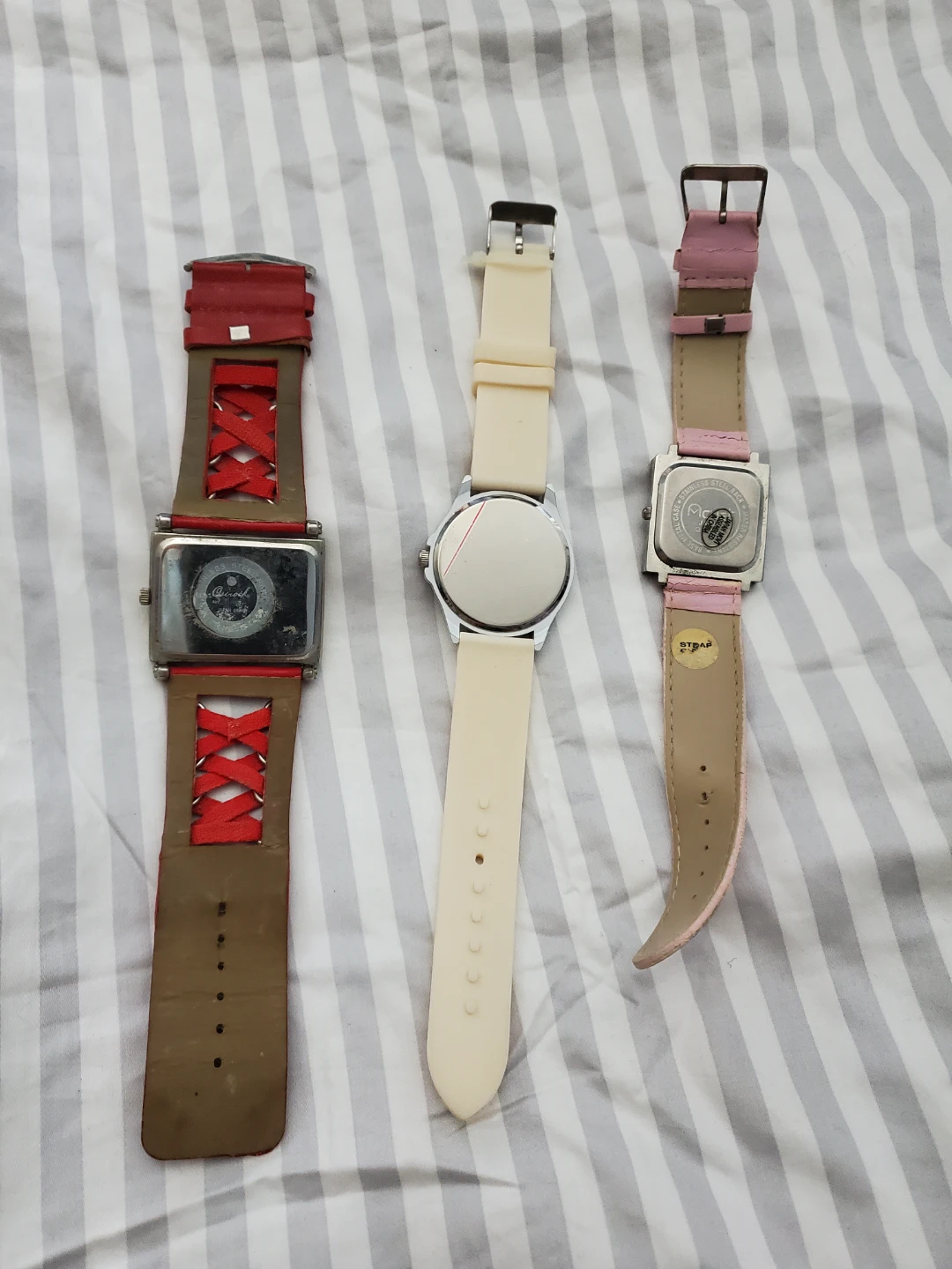 Vintage fashion watch lot for parts/repair (bundle of 3 watches) - photo 5