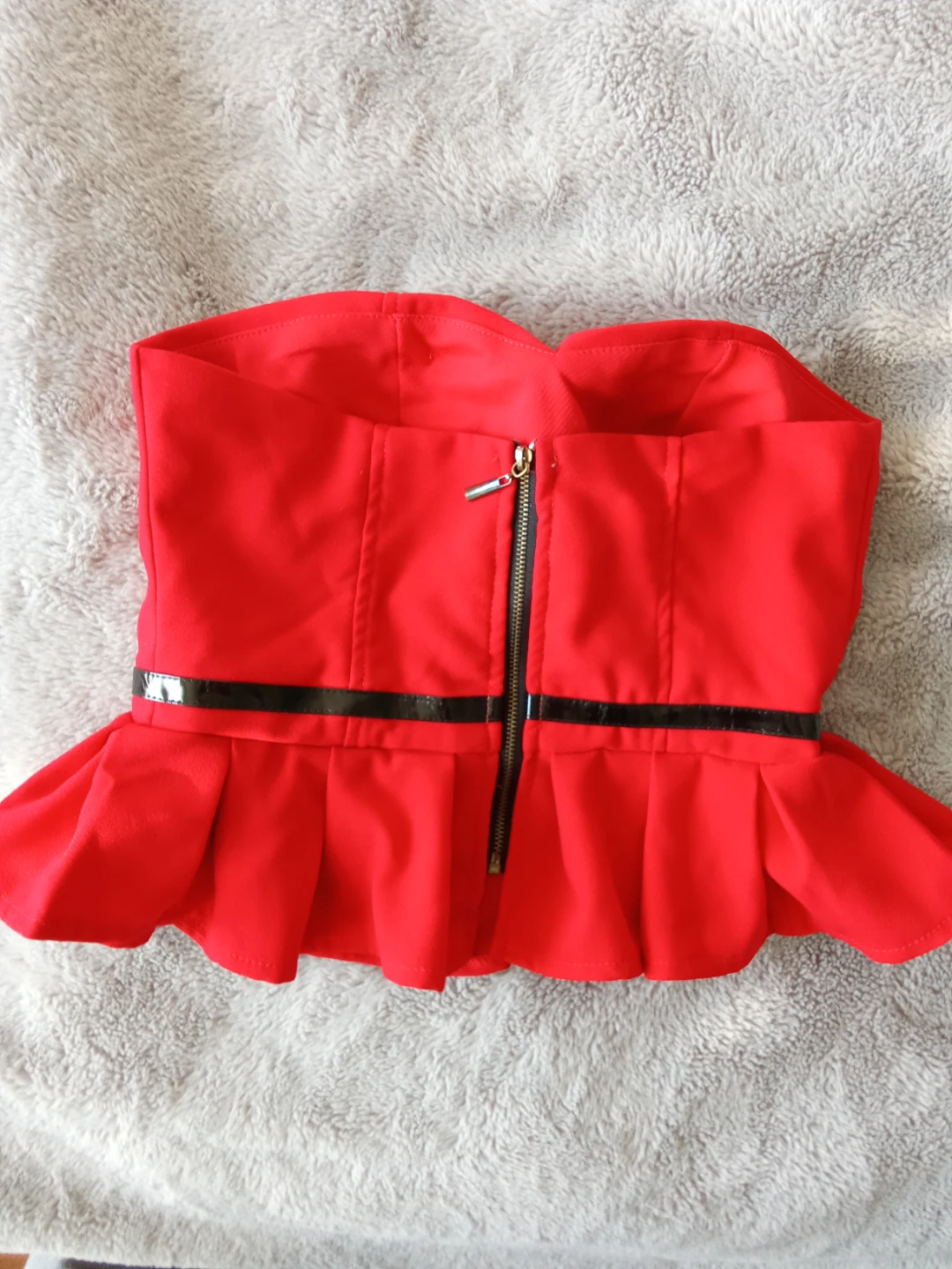 Red strapless top XS with built in bra - photo 2