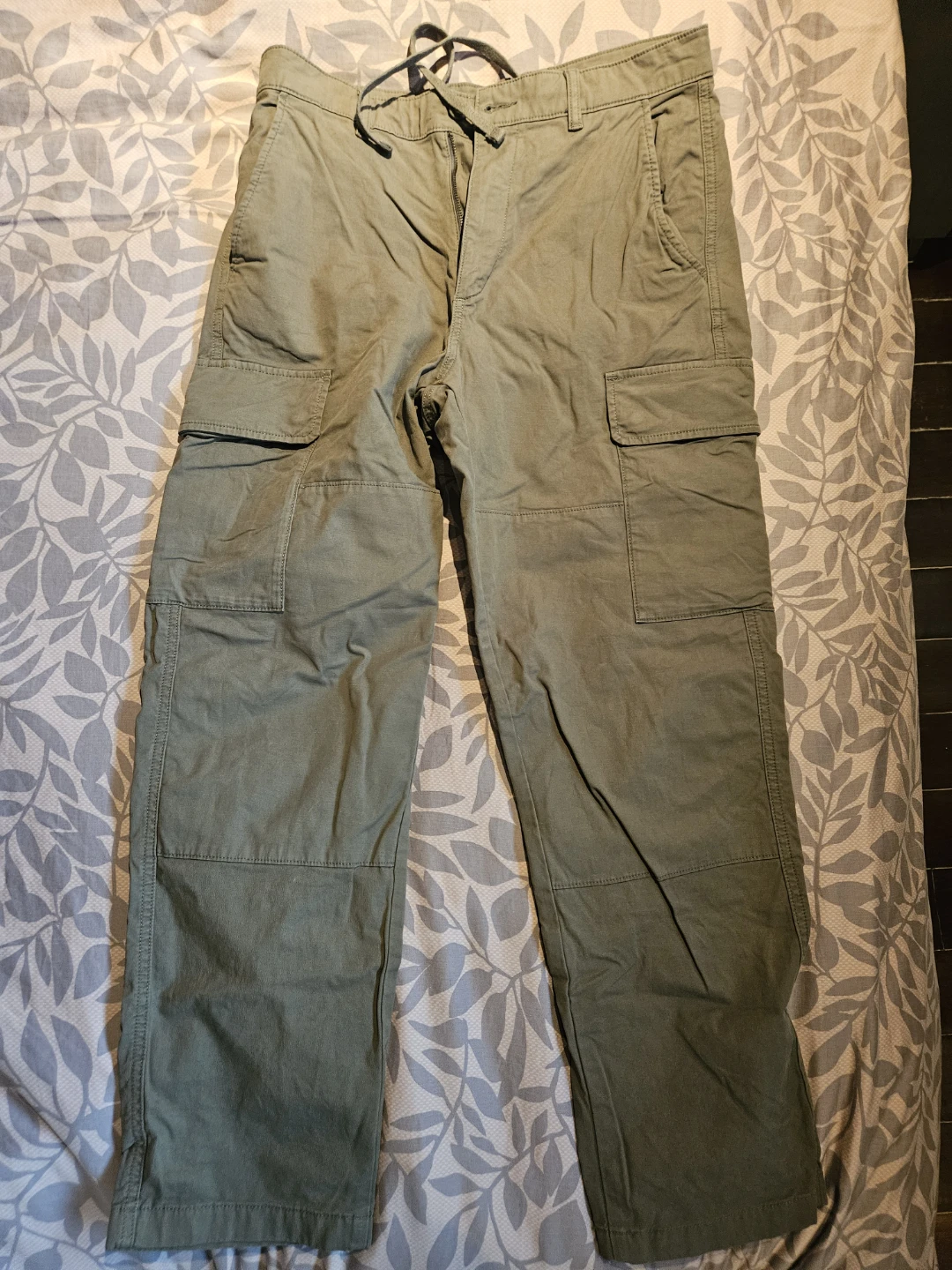 Uniqlo Cargo Pants - Khaki & Olive Green