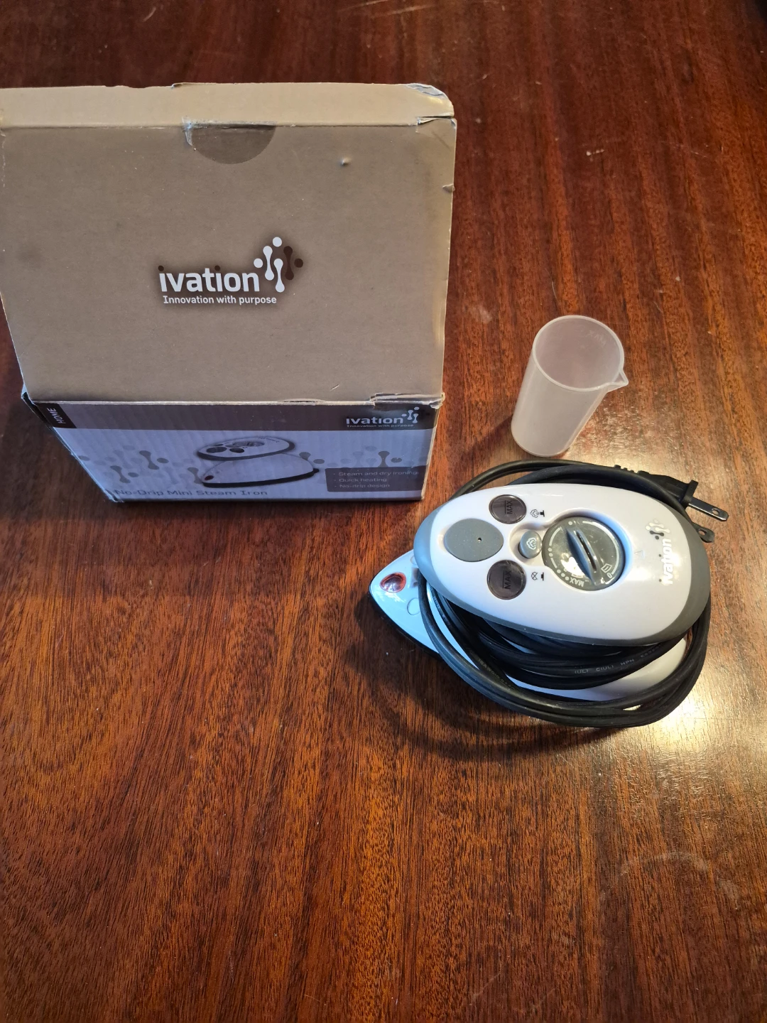Ivation No-Drip Mini Steam Iron