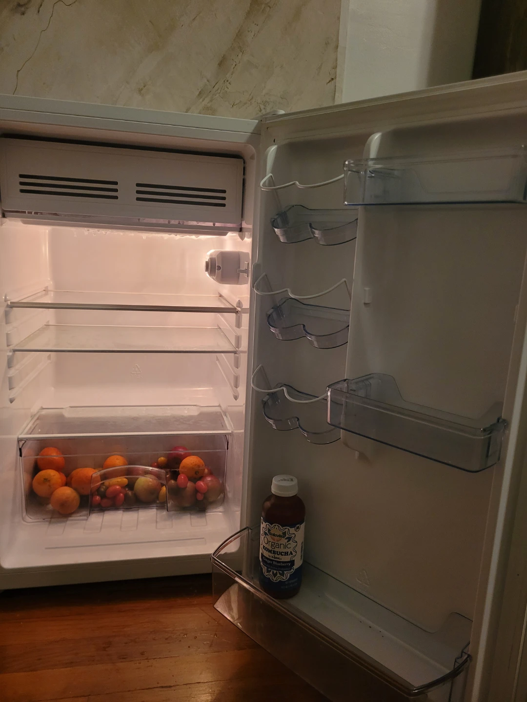 Avanti Mini Fridge - photo 4