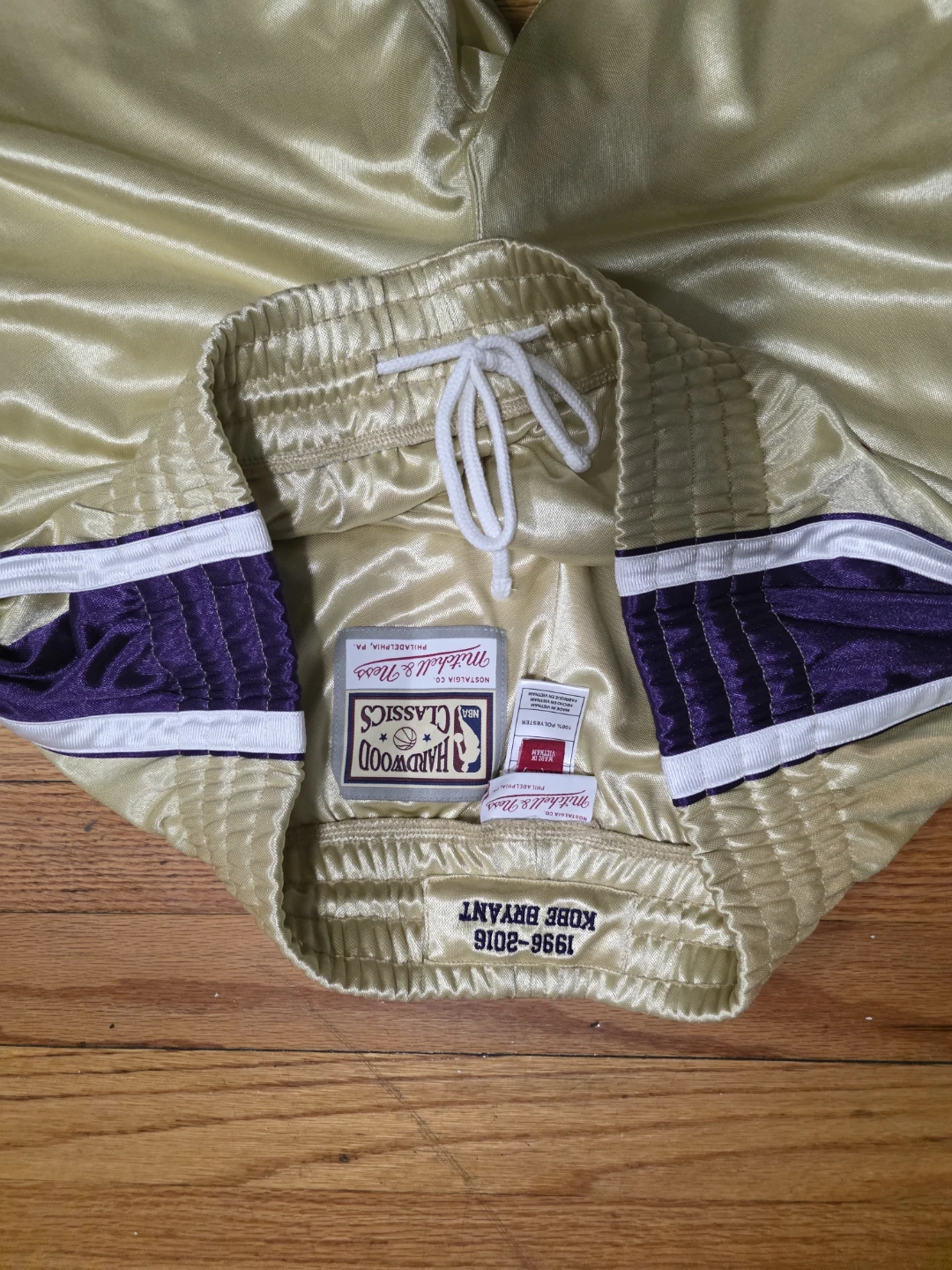 Mitchell & Ness Kobe Bryant 1996-2016 Shorts - photo 2