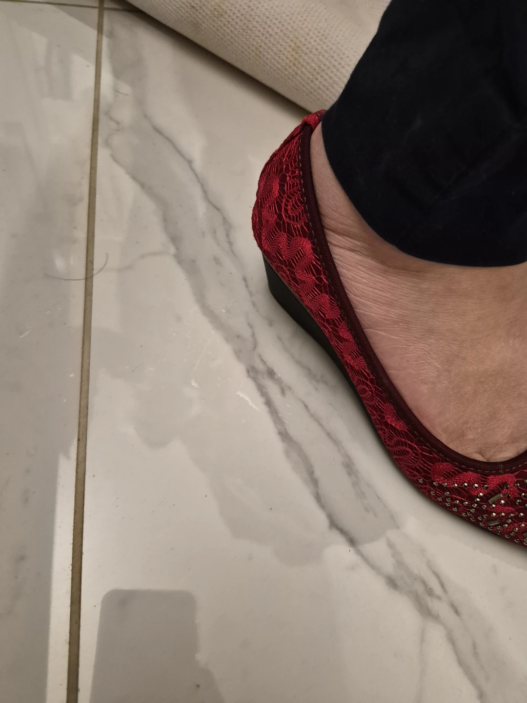 Red Stylo Wedge Flats with Embellishments - Size 38 - photo 4