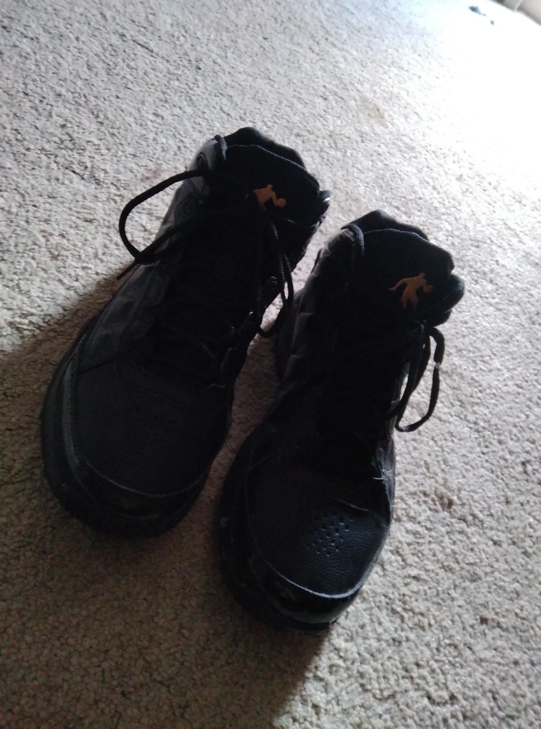 AND1 Men's Basketball Shoes - Black