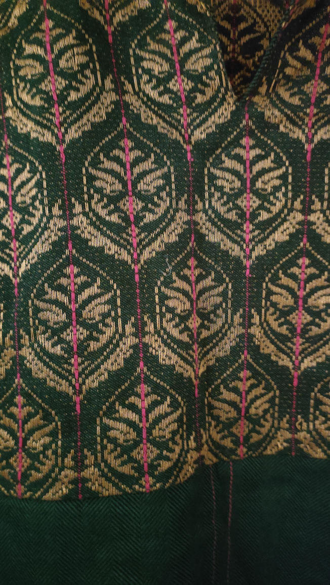 Green Kurta / Dress With Intricate Details - photo 4