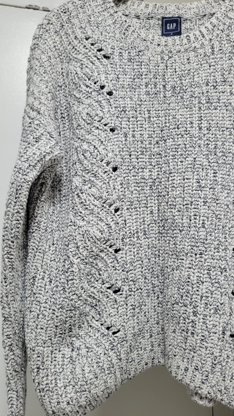 GAP Women's Cable Knit Sweater - photo 2