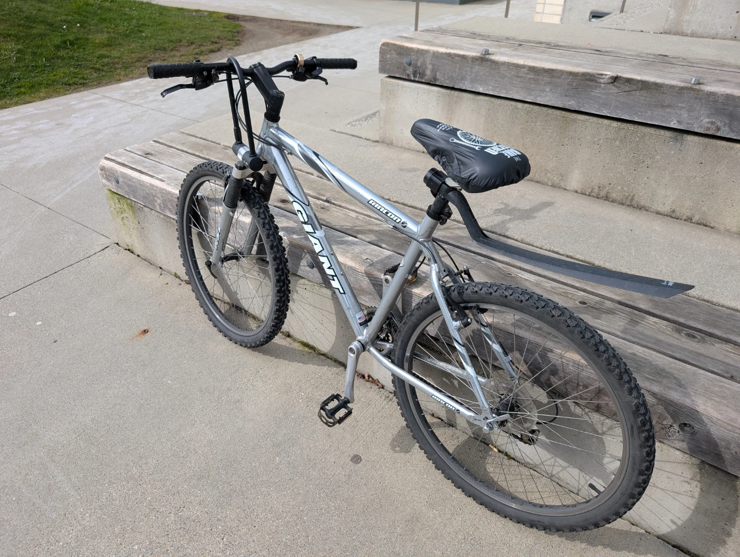 Giant Mountain Bike - photo 3