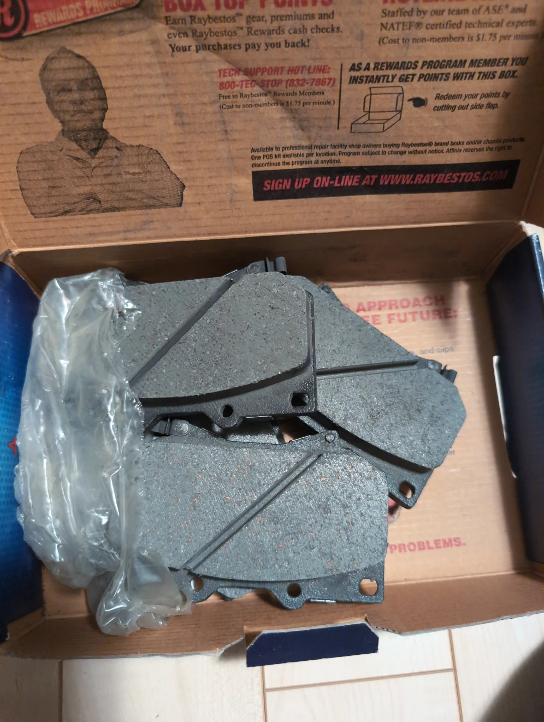 Raybestos PGD812C OE Matched Ceramic Brake Pads - photo 2