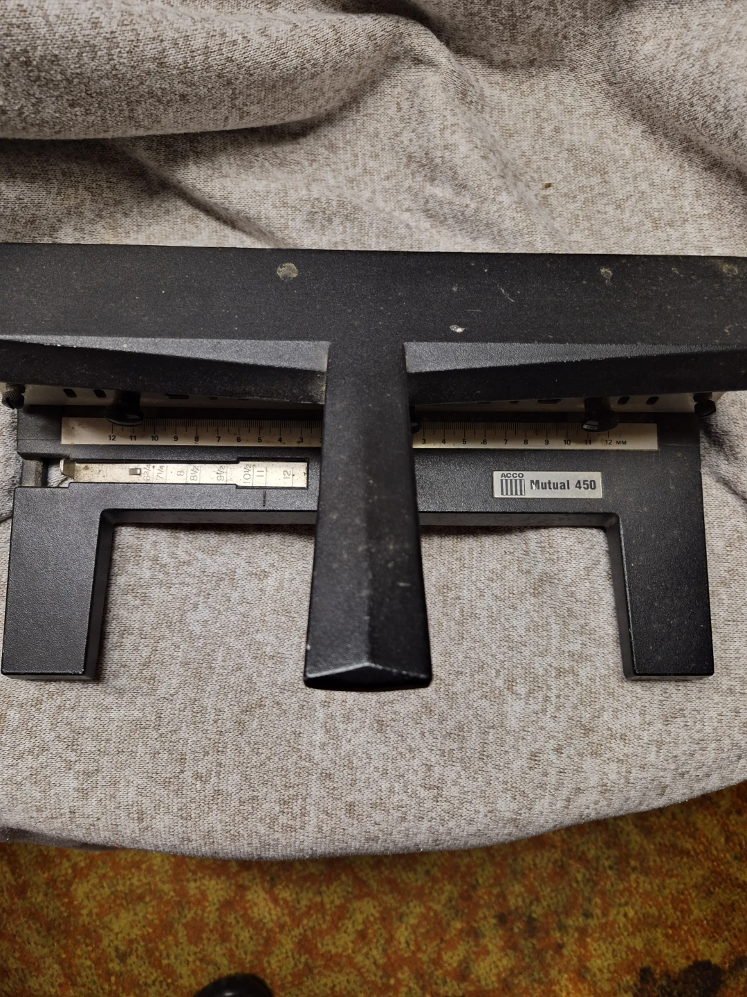 ACCO Mutual 450 3-Hole Punch
