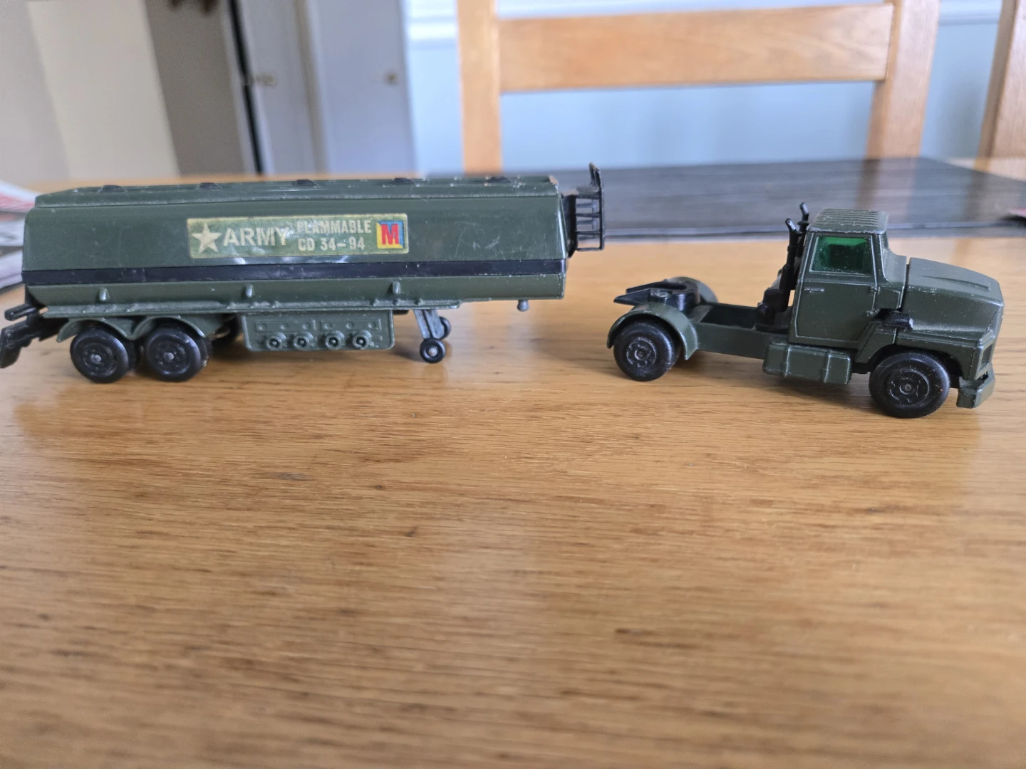 Matchbox Super Kings K-18 Articulated US Tanker Toy Truck - photo 2