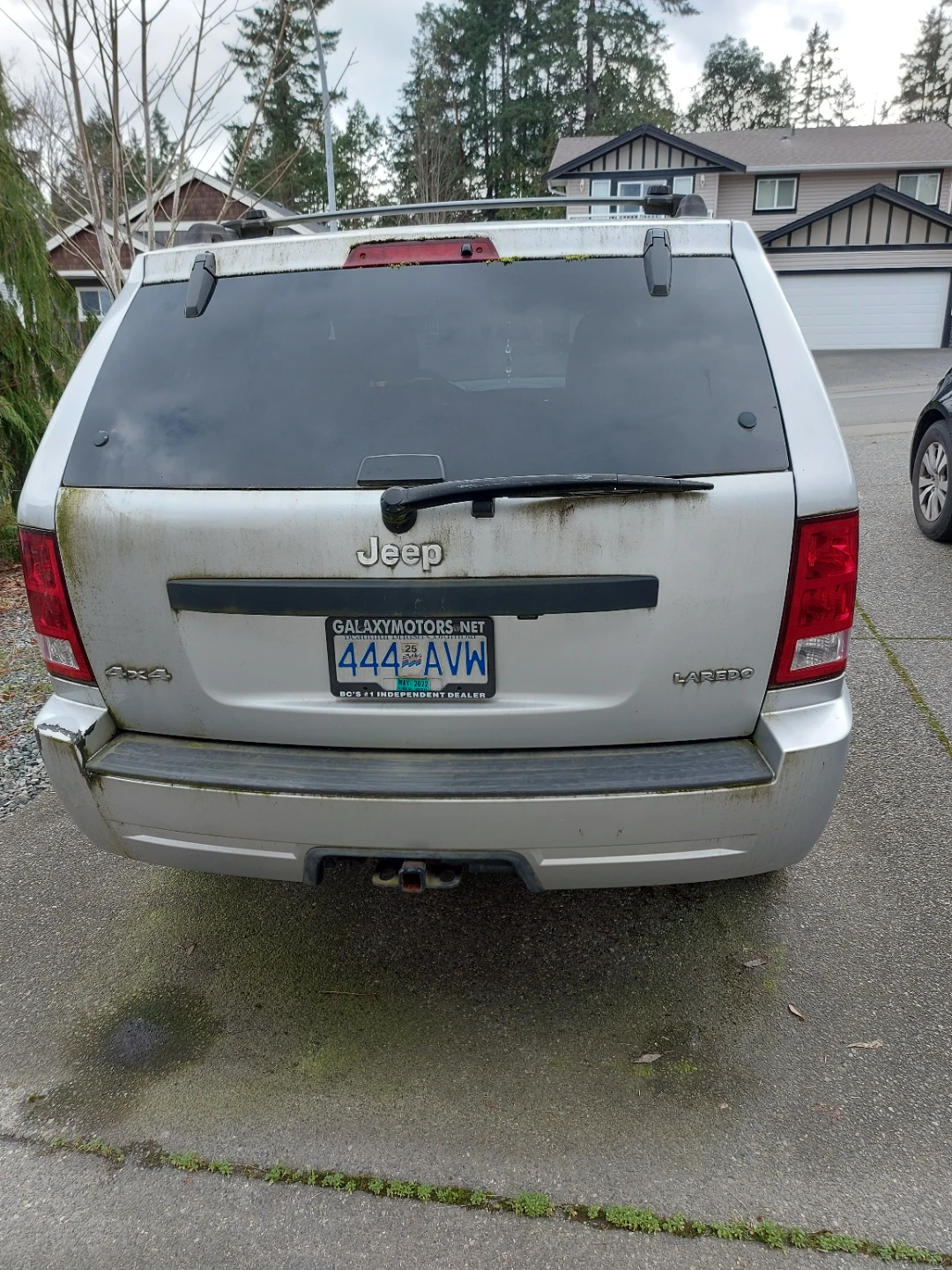 Silver Jeep Grand Cherokee Laredo - photo 4