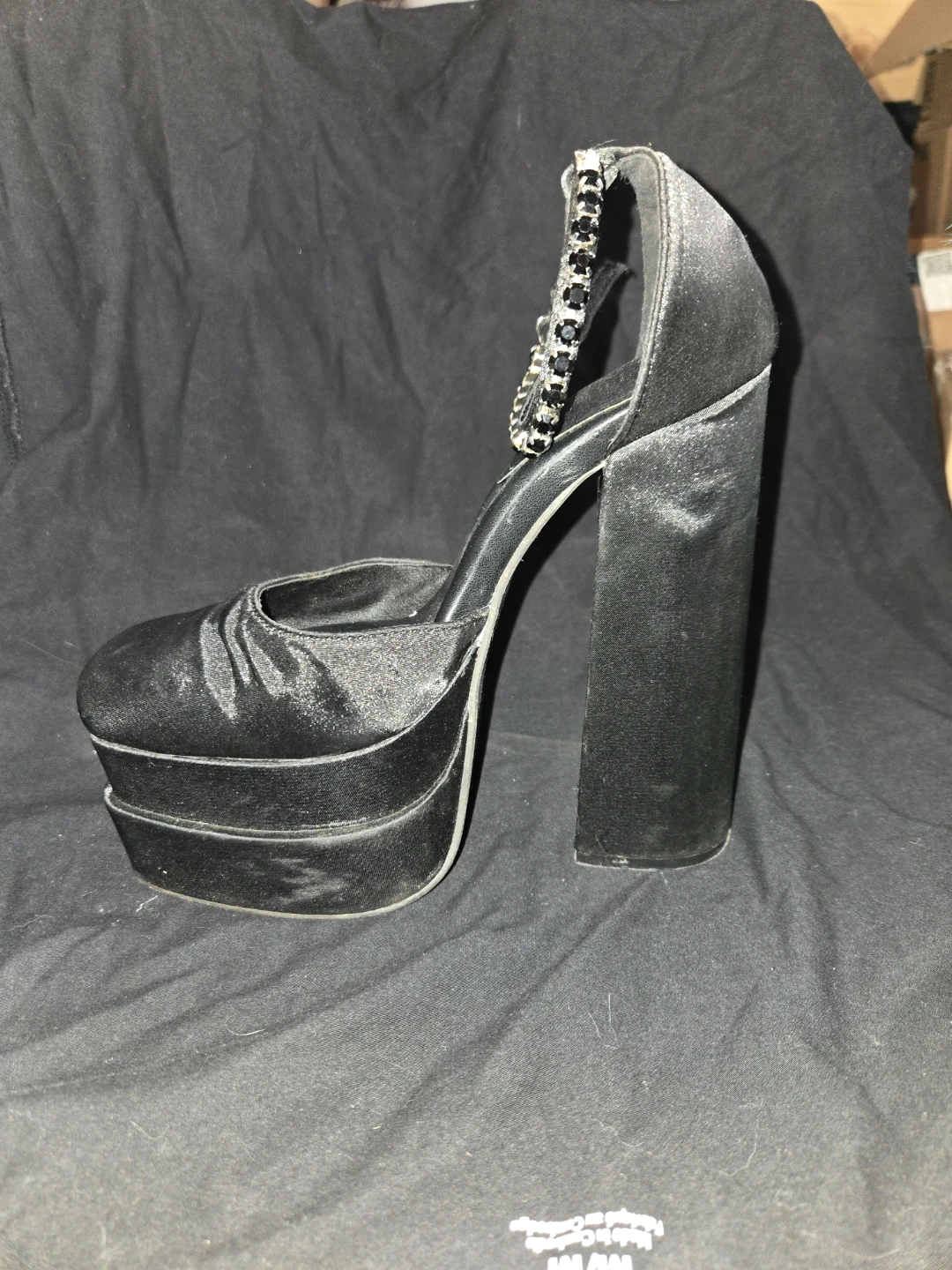 High heels shoes - photo 4