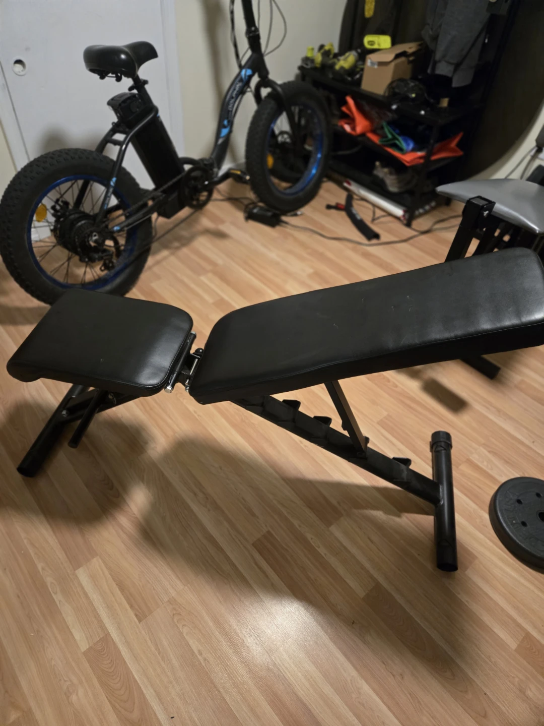 Adjustable Weight Bench