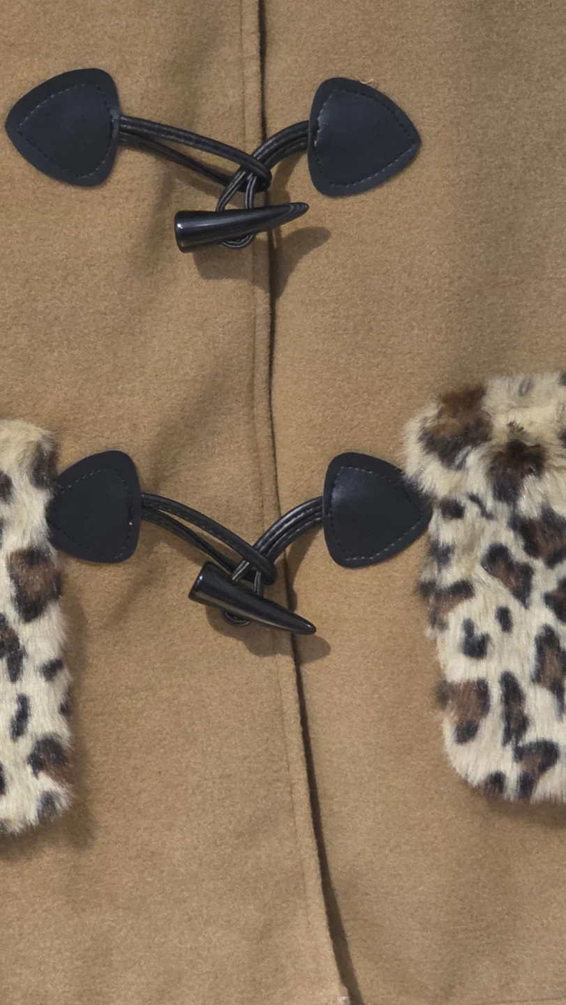 Brown toggle coat with faux fur trim and leopard print pockets - photo 3