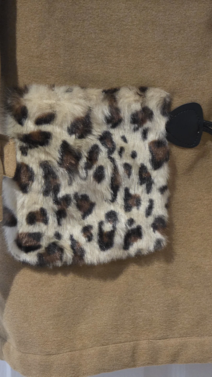 Brown toggle coat with faux fur trim and leopard print pockets - photo 4
