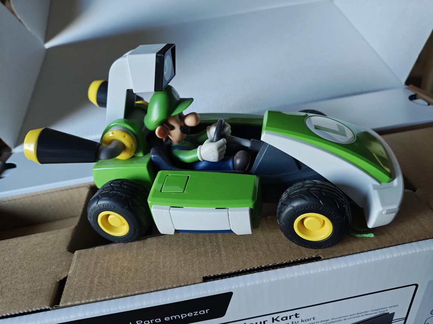 Nintendo Switch Mario Kart Live: Home Circuit Luigi Set - photo 2