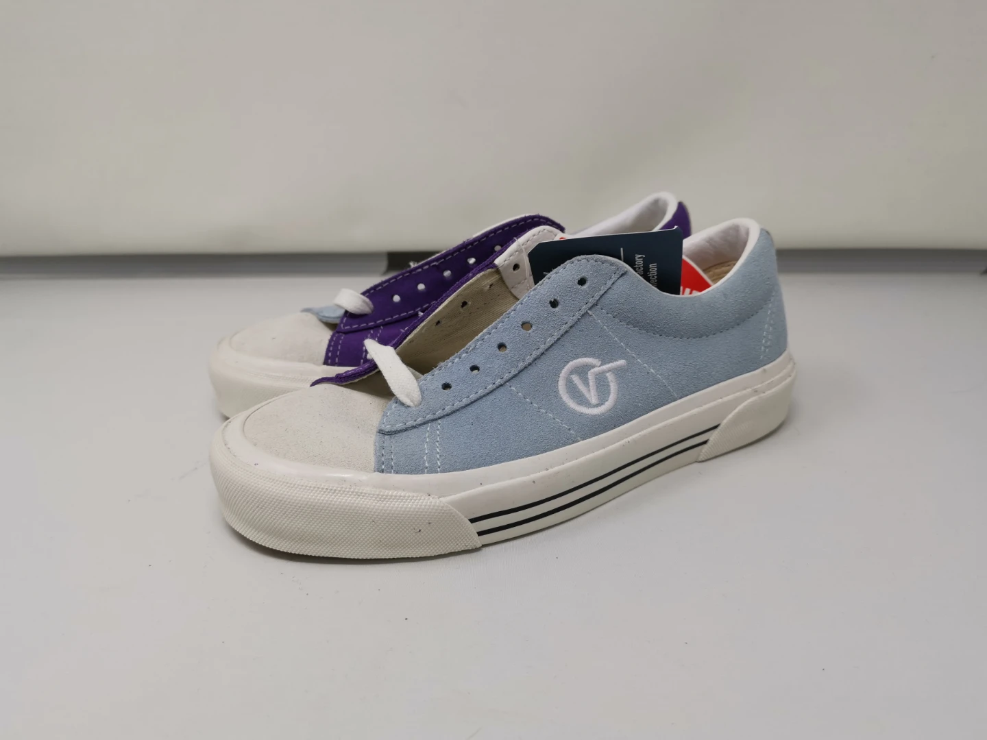 Brand New Vans shoes – Women’s Size 5 – Multiple Styles - photo 3