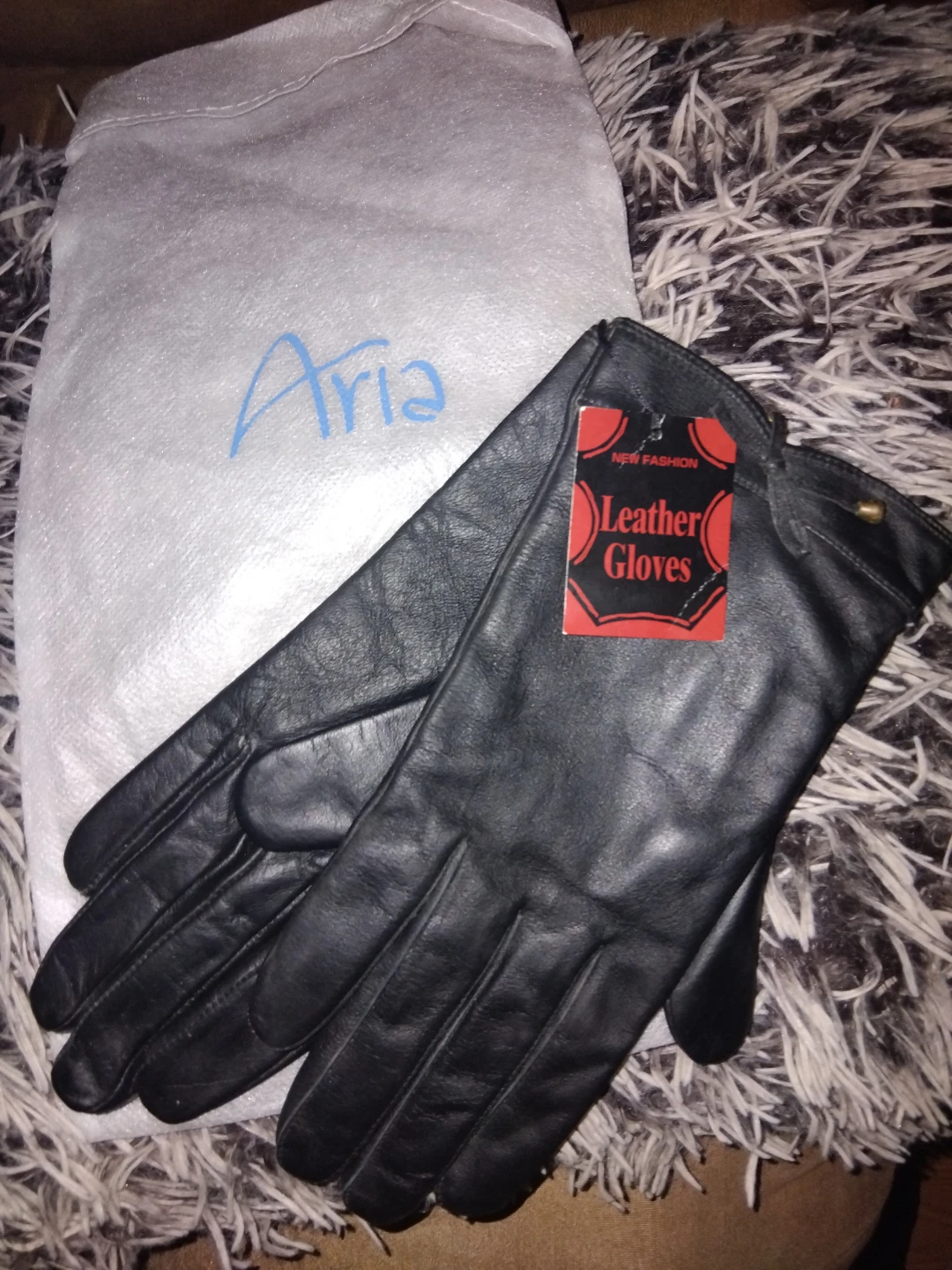 Aria Black Leather Gloves